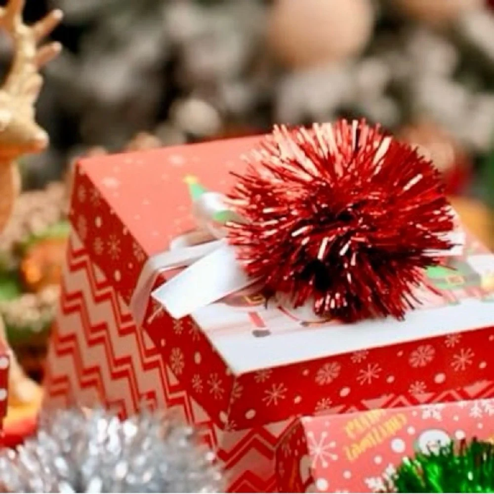4 Red Metallic Pom Pom Bows for Party Gift Wrap